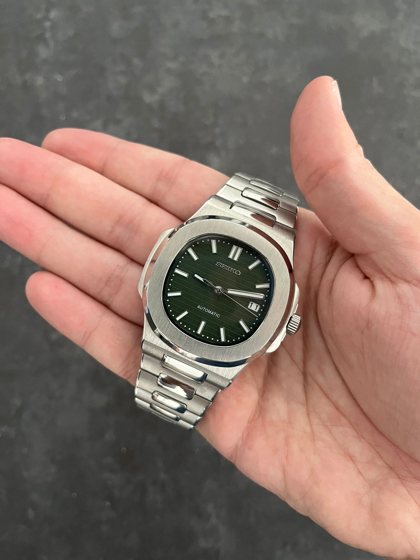 Seiko Mod - 41mm Nautilus (9 colors)