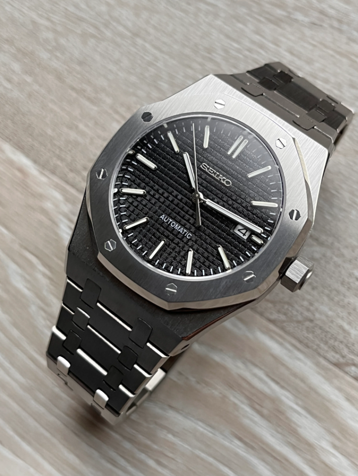 Seiko Mod - 41mm Royal Oak Automatic Black Dial - uniqwatchmods.nl